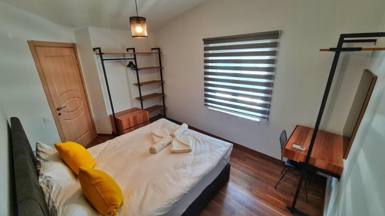 Letstay Sweet Home Yellow Antalya Bagian luar foto
